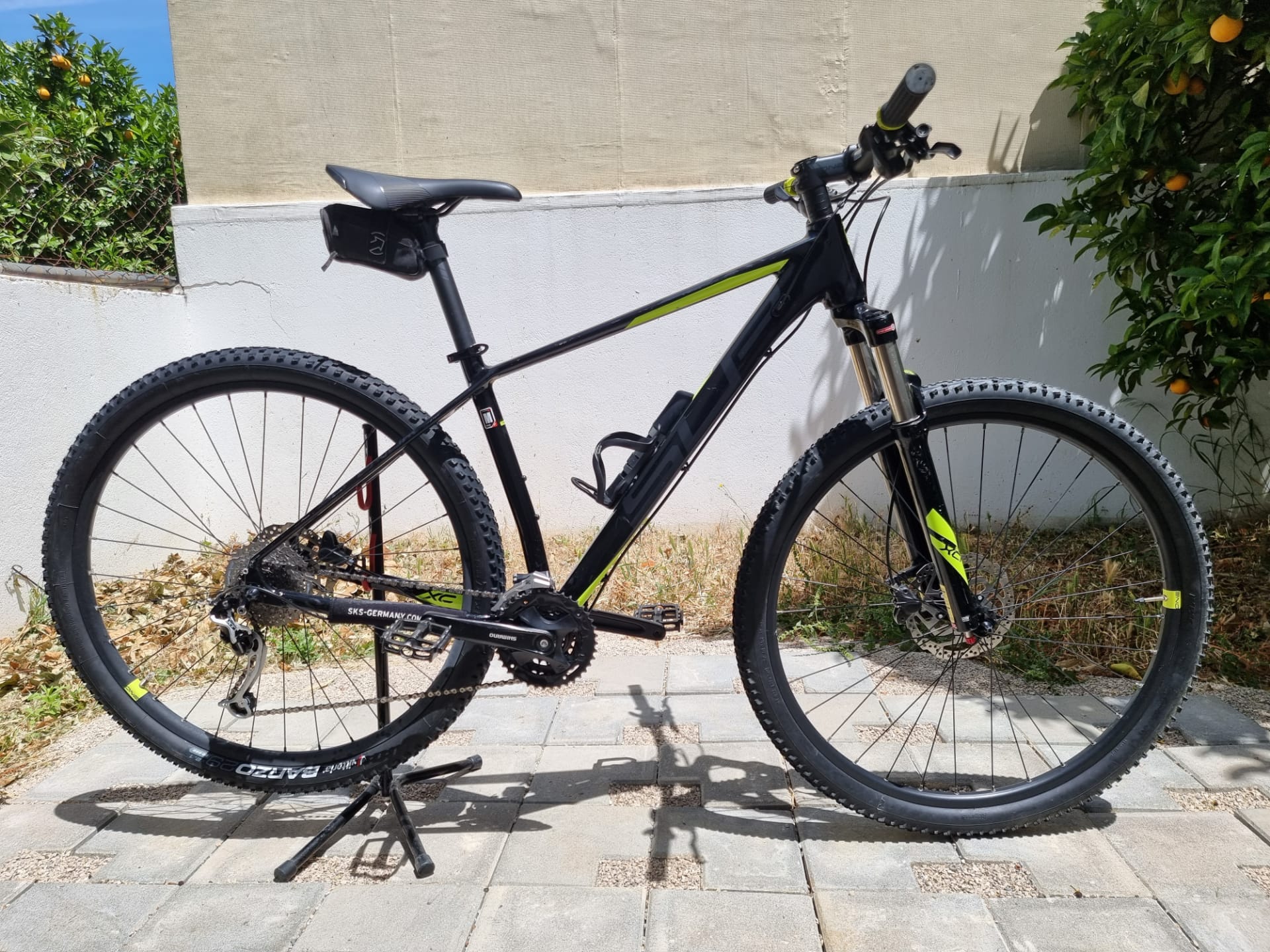 Faro bike rentals Hire a MTB or E bike MTB in Faro Road bike rentals