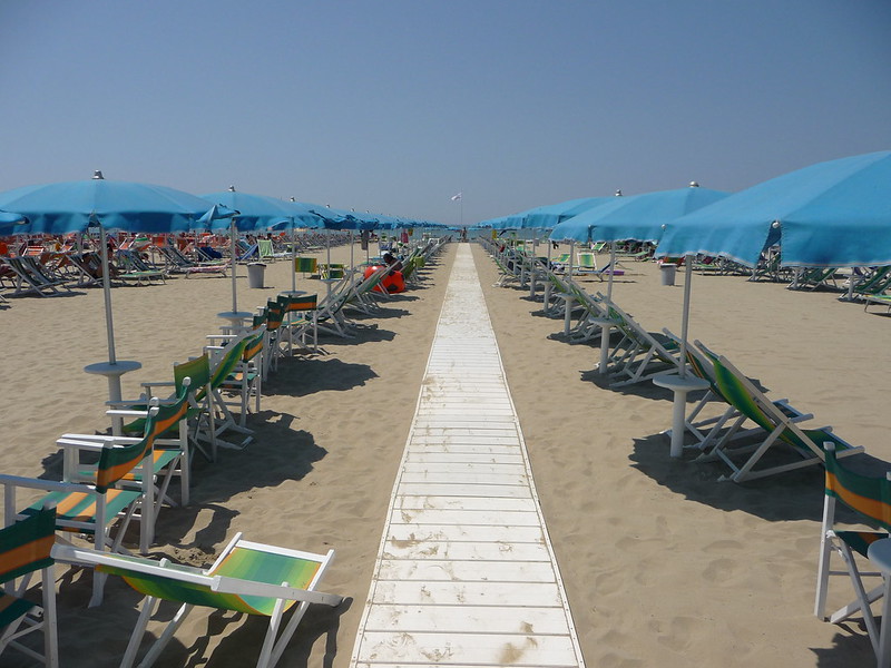 Lido di Camaiore Bike Rentals | E bike & road bike hire Maremma coast