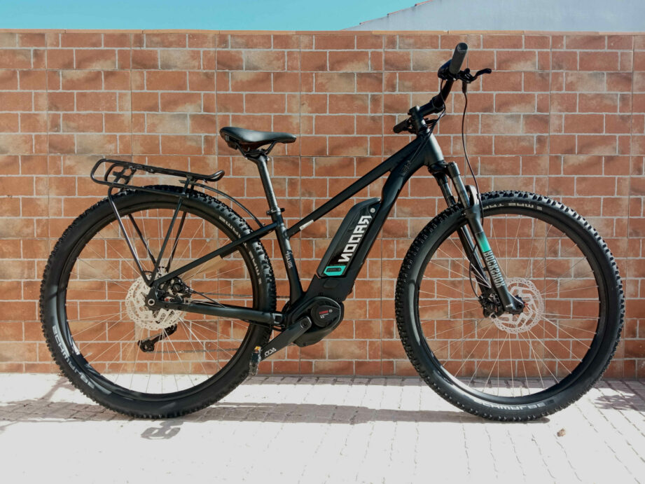 Porto bike rentals Trekking E bike hire Porto Santiago de